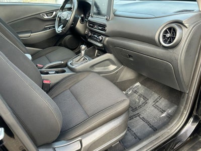 2022 Hyundai KONA SEL