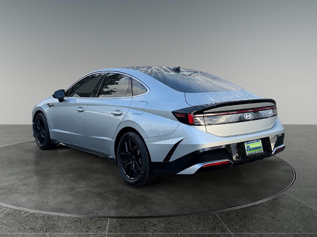 2026 Hyundai SONATA HYBRID SEL