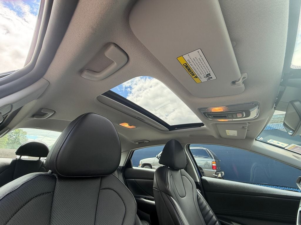 2023 Hyundai ELANTRA Limited