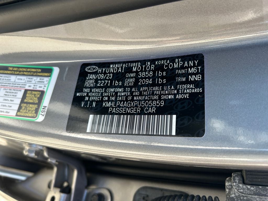 2023 Hyundai ELANTRA Limited