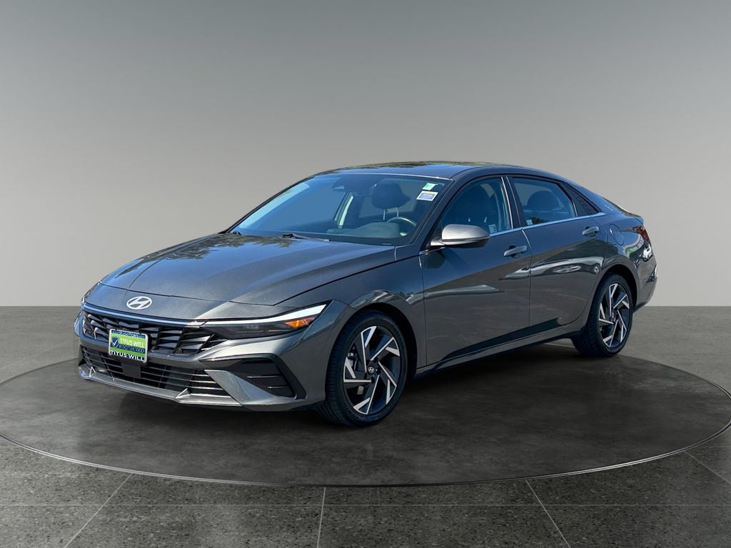 2025 Hyundai ELANTRA Limited