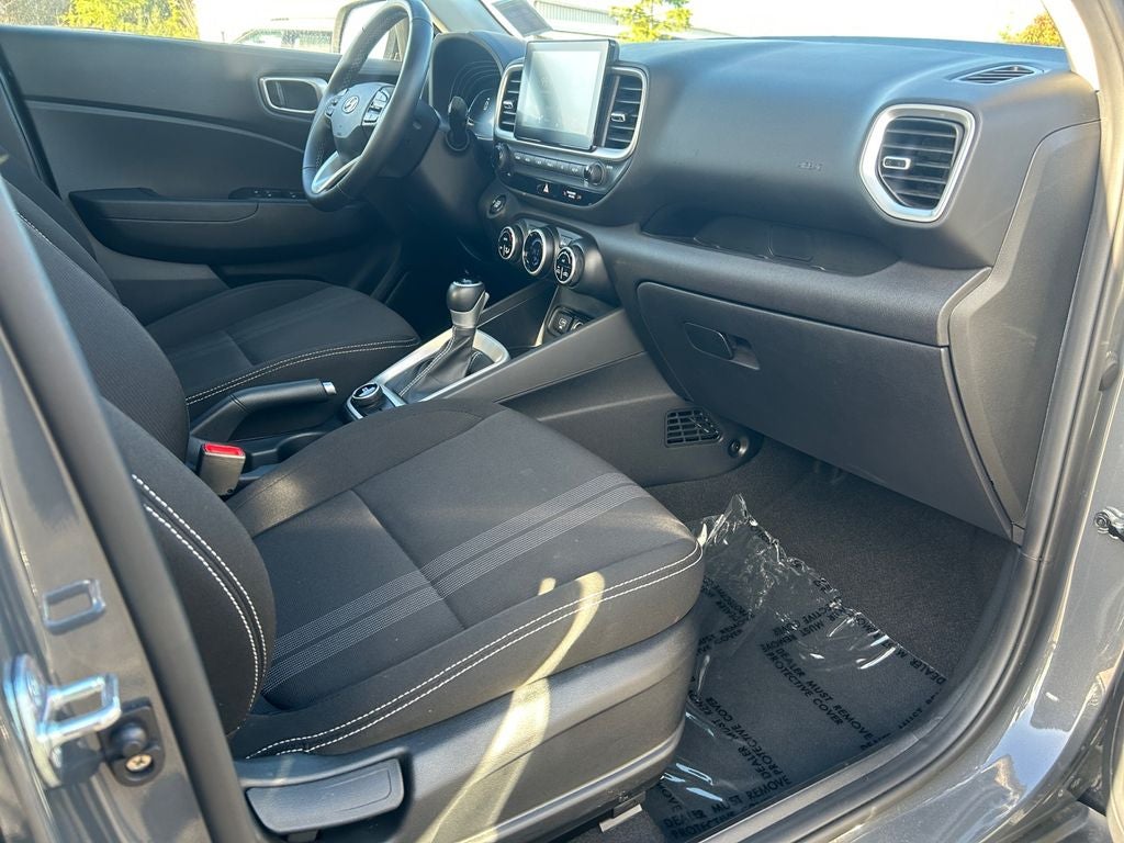 2025 Hyundai VENUE SEL