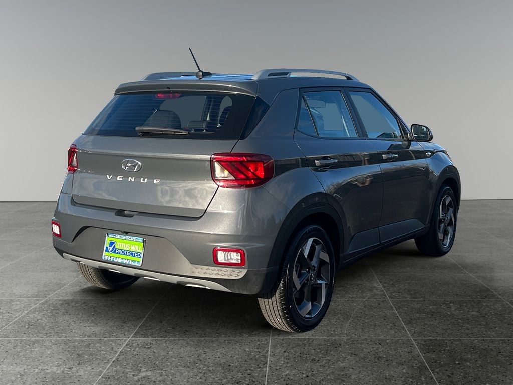 2025 Hyundai VENUE SEL