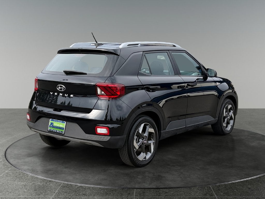 2025 Hyundai VENUE SEL