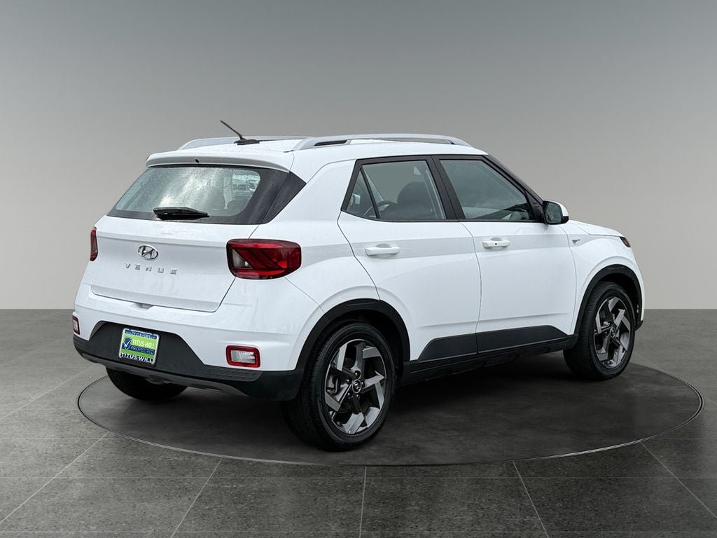 2025 Hyundai VENUE SEL