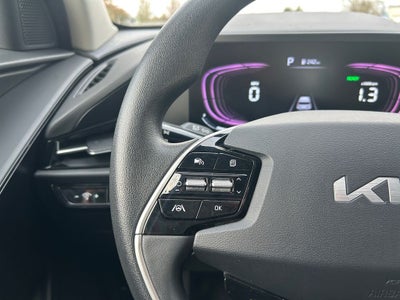 2023 Kia Niro LX
