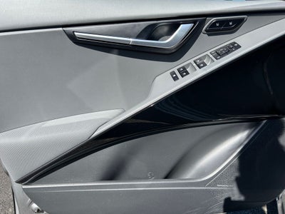 2024 Kia Niro SX