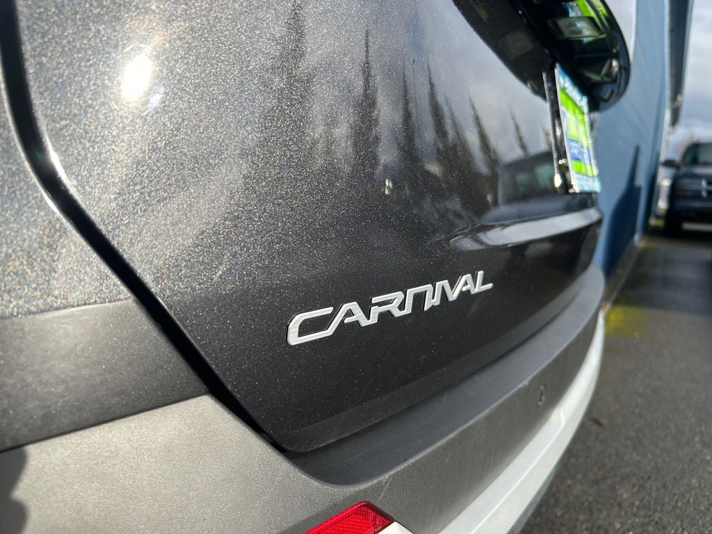 2025 Kia Carnival LXS