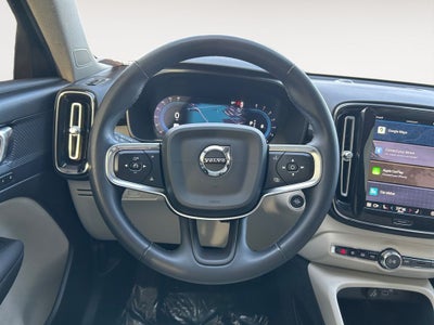2023 Volvo XC40 B5 Plus Bright Theme