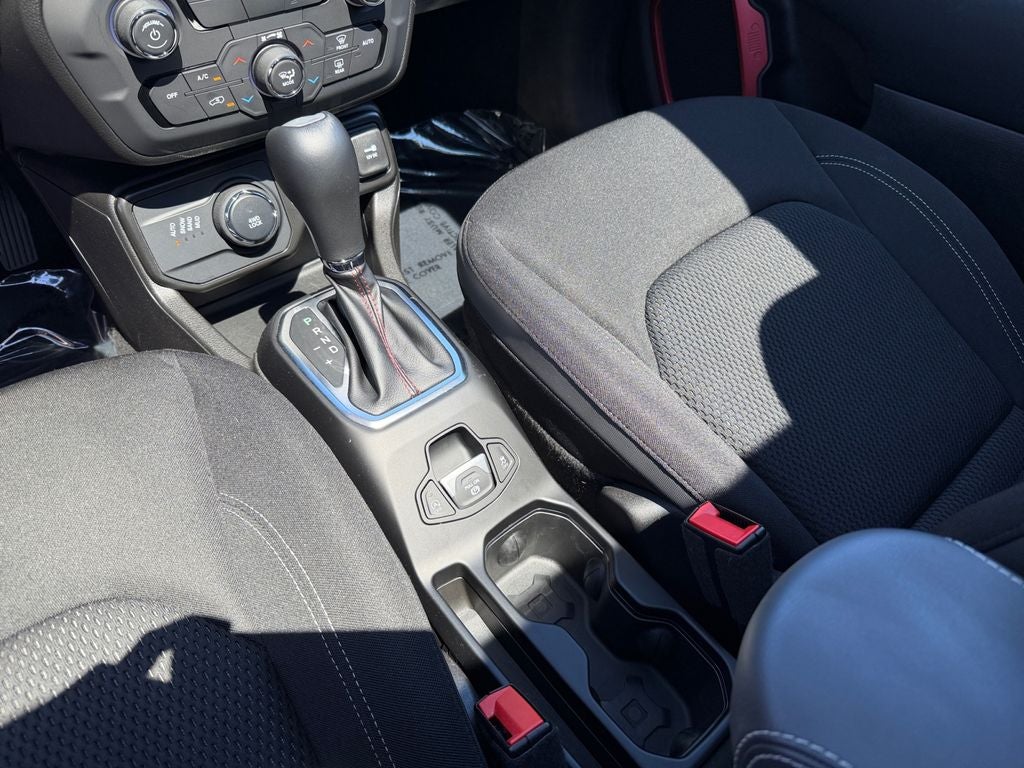 2023 Jeep Renegade Latitude RED Edition