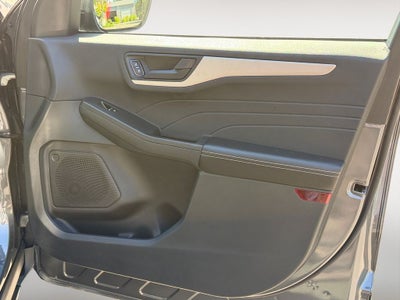 2022 Ford Escape Hybrid SE