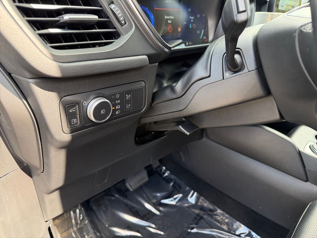 2022 Ford Escape Hybrid Titanium