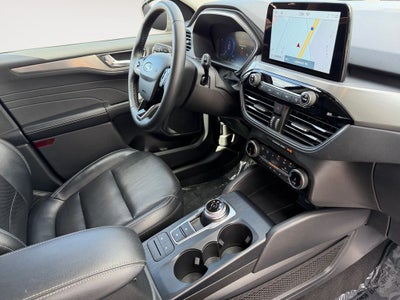 2022 Ford Escape Hybrid Titanium