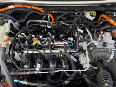 2022 Ford Escape Hybrid Titanium