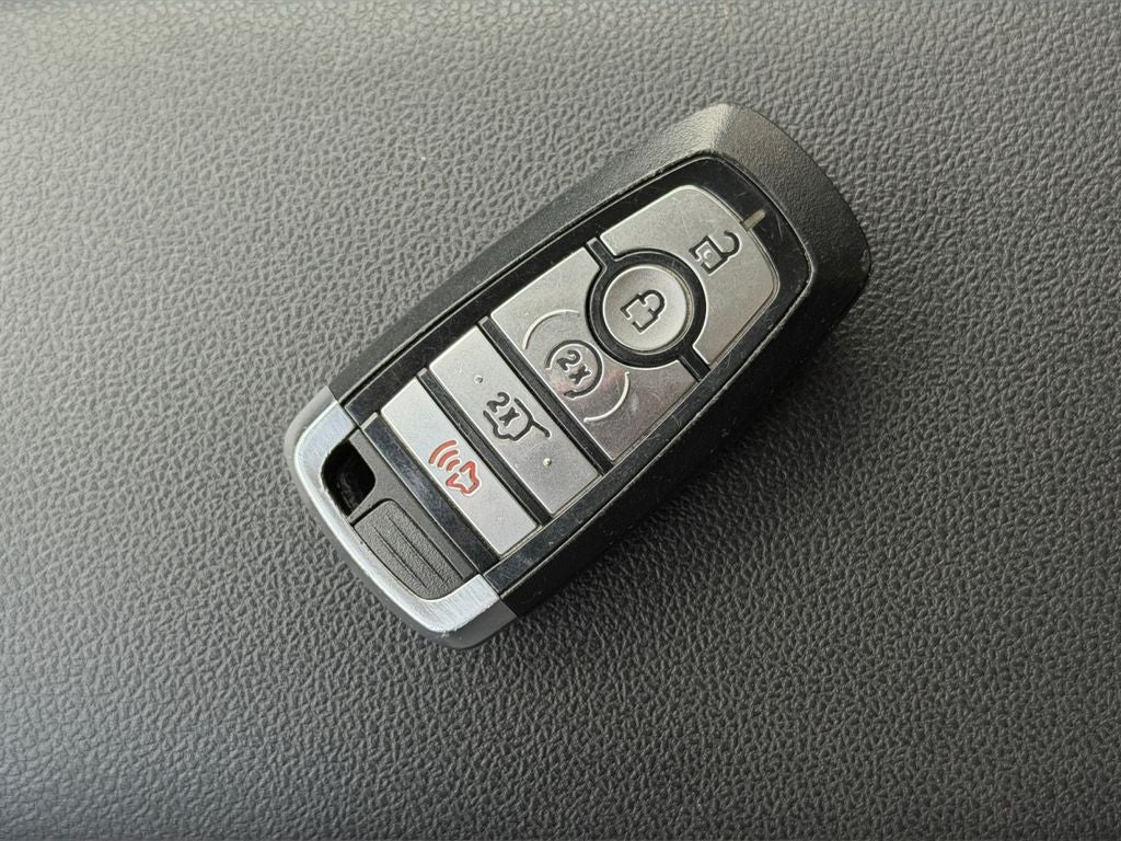 2022 Ford Escape Hybrid Titanium