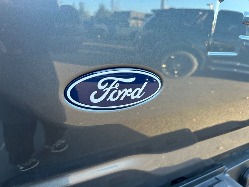 2025 Ford F-150 Lightning Lariat Lifted