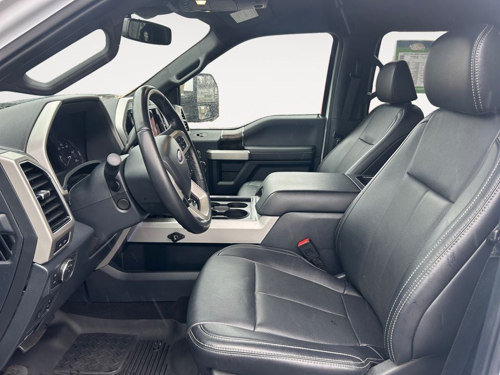 2022 Ford F-350SD Lariat