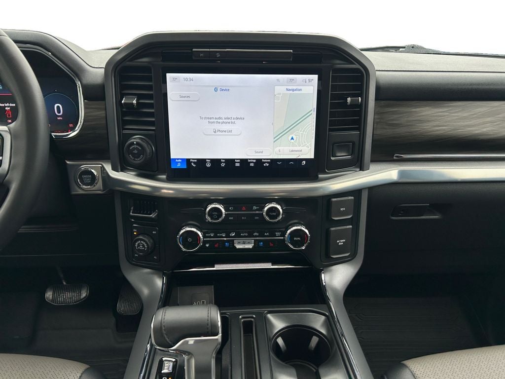 2025 Ford F-150 Lariat Hybrid