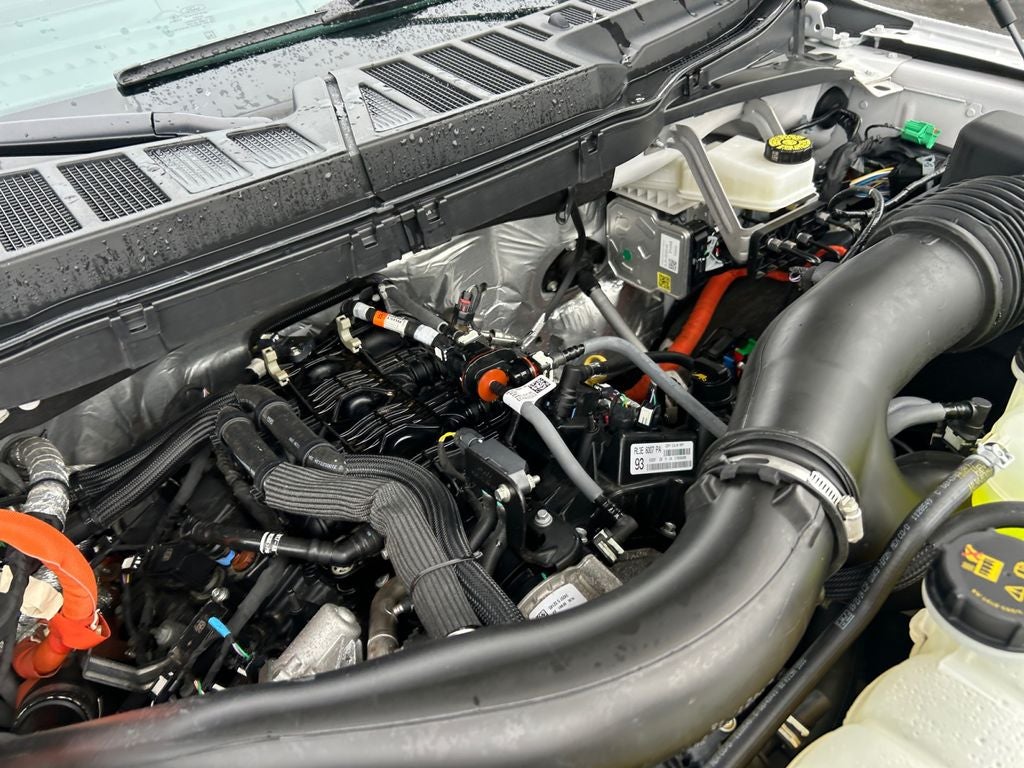 2025 Ford F-150 Lariat Hybrid