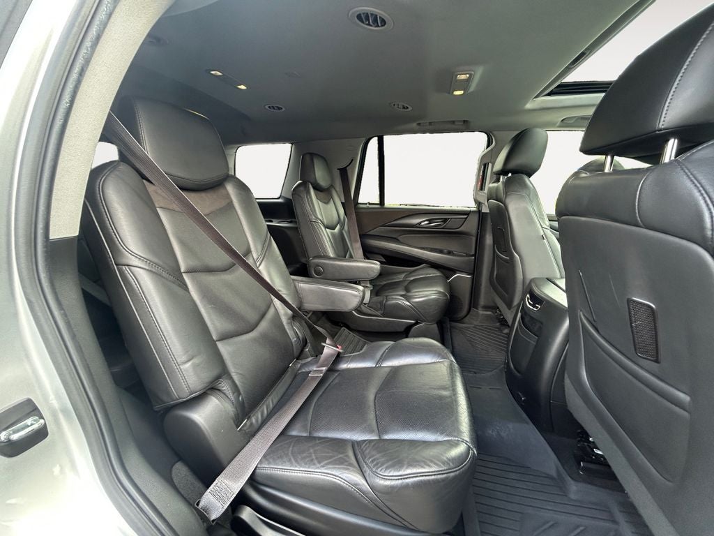 2017 Cadillac Escalade Luxury