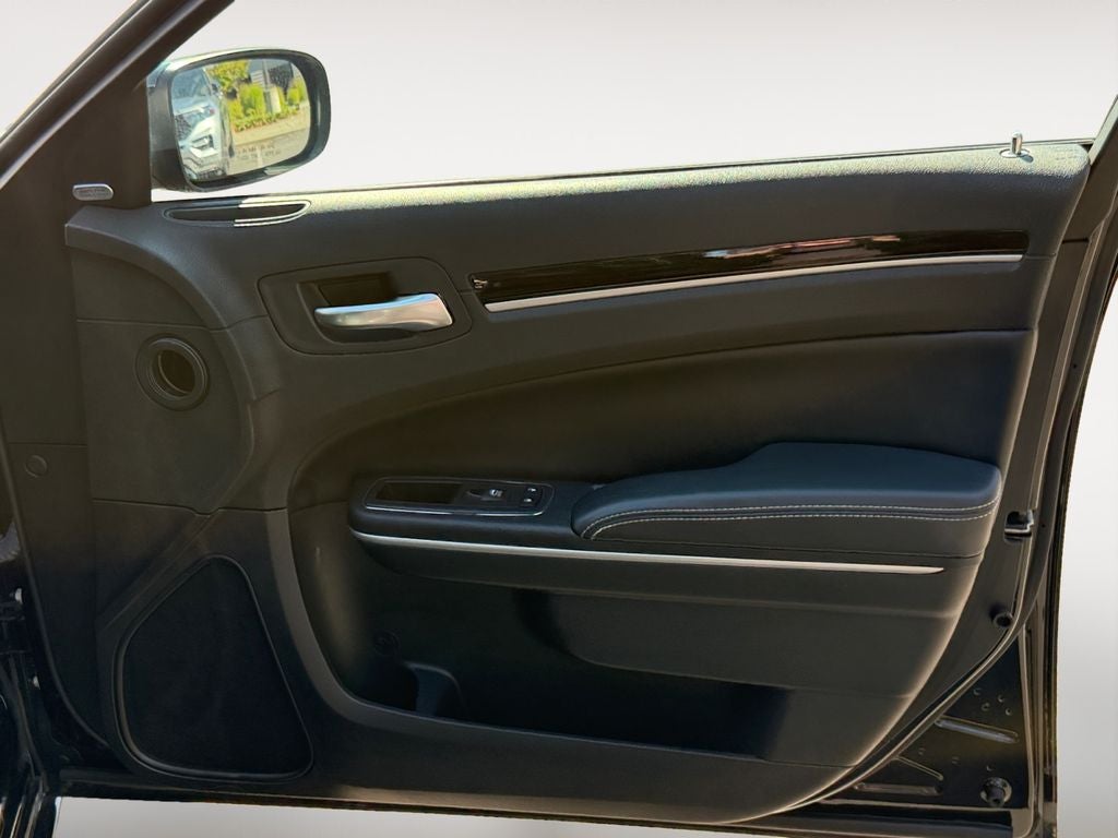 2023 Chrysler 300 S