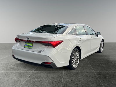 2022 Toyota Avalon Hybrid Limited