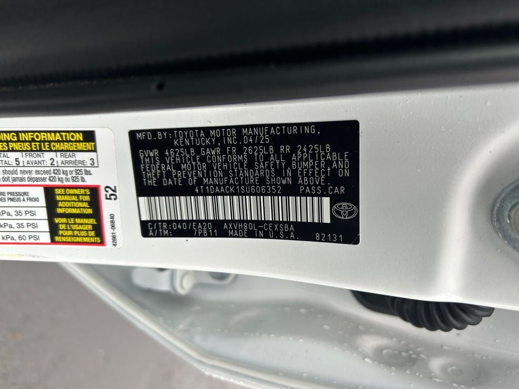 2025 Toyota Camry SE