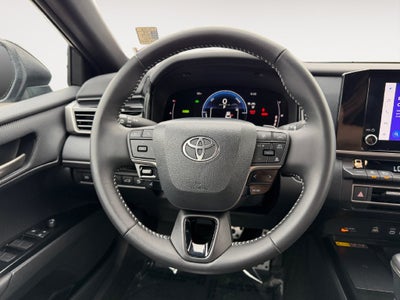 2026 Toyota Camry SE Hybrid