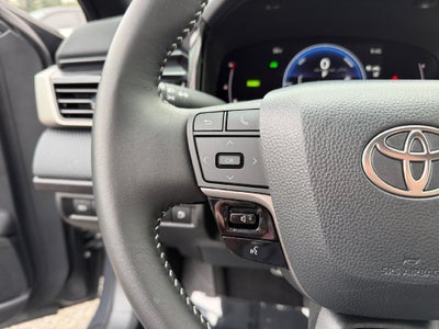 2026 Toyota Camry SE Hybrid