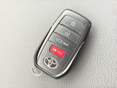 2026 Toyota Camry SE Hybrid