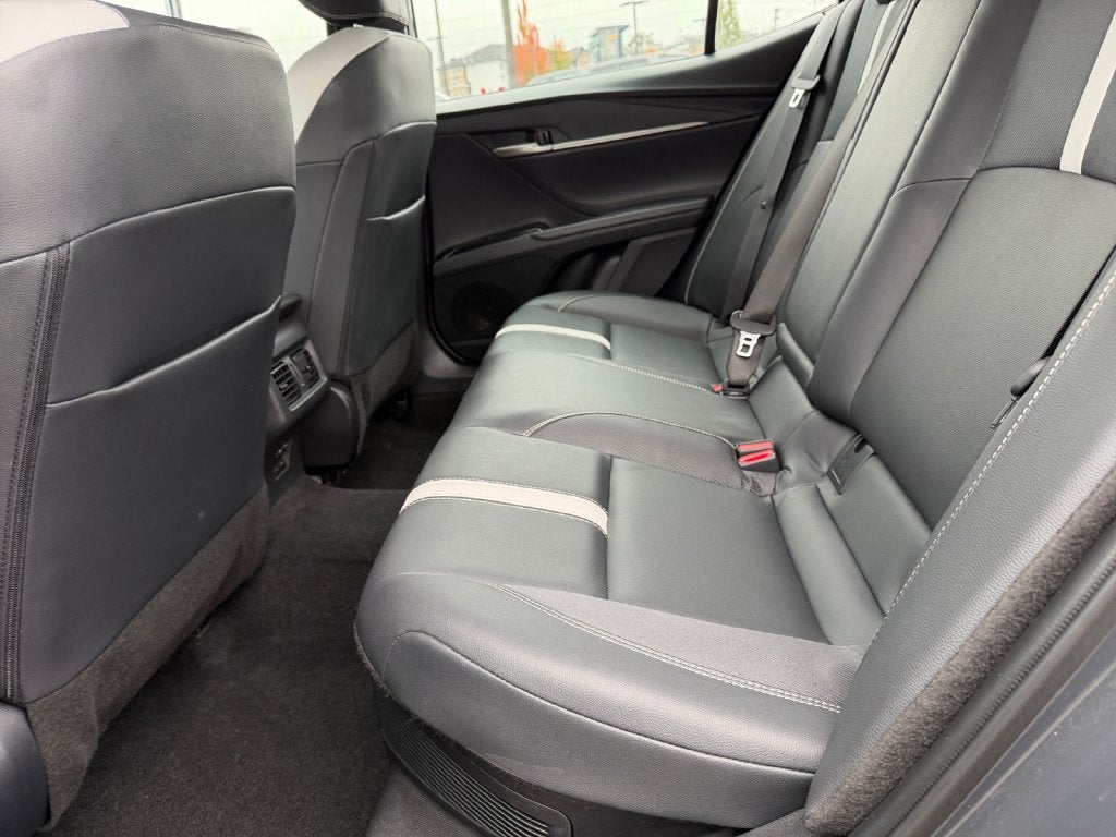 2026 Toyota Camry SE Hybrid