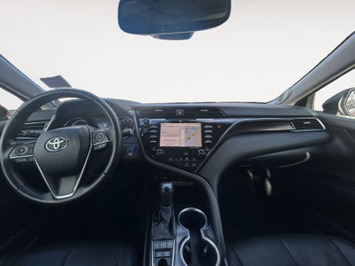 2020 Toyota Camry Hybrid XLE