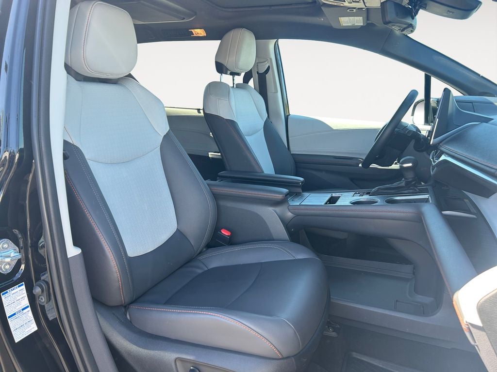 2022 Toyota Sienna XSE 7 Passenger