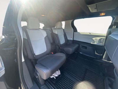 2022 Toyota Sienna XSE 7 Passenger
