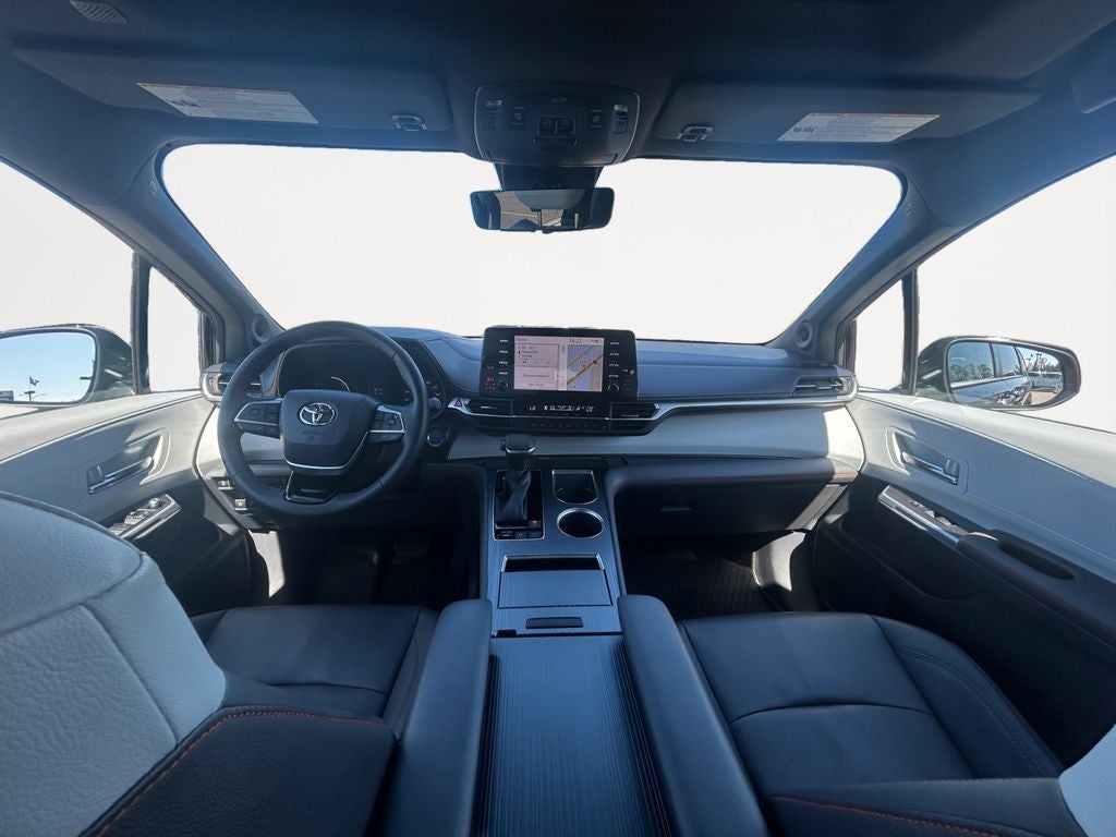 2022 Toyota Sienna XSE 7 Passenger