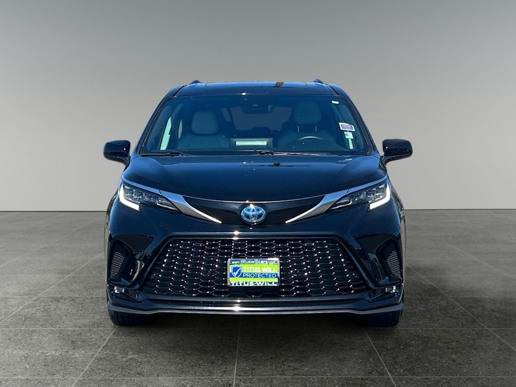2022 Toyota Sienna XSE 7 Passenger
