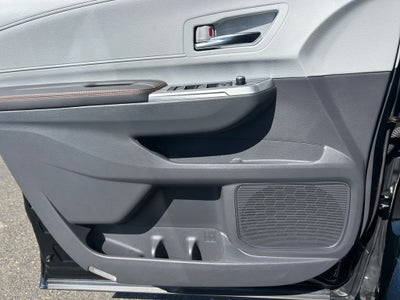 2022 Toyota Sienna XSE 7 Passenger