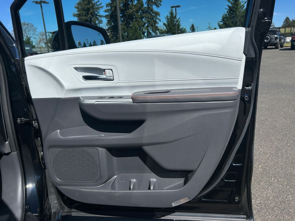 2022 Toyota Sienna XSE 7 Passenger