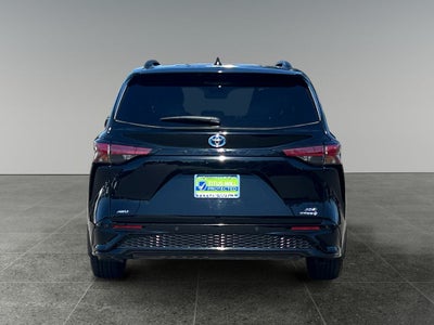 2022 Toyota Sienna XSE 7 Passenger