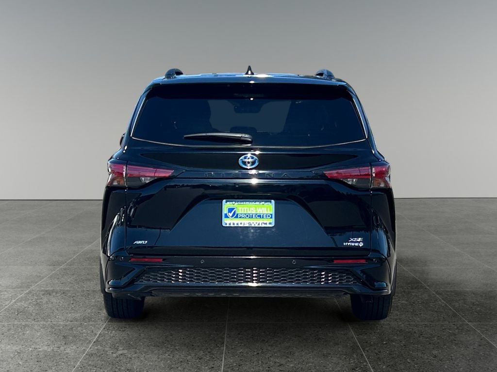 2022 Toyota Sienna XSE 7 Passenger