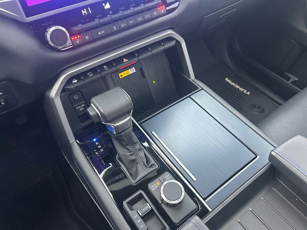 2023 Toyota Tundra Platinum 6" LIFTED W/ FUEL WHEELS