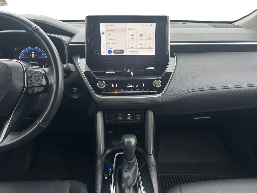 2024 Toyota Corolla Cross XLE