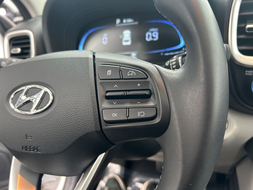 2025 Hyundai VENUE SEL