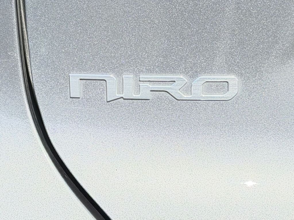 2025 Kia Niro LX