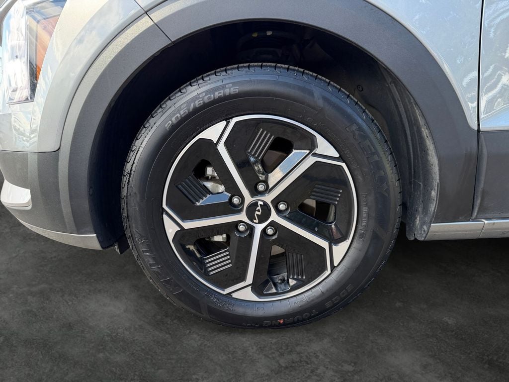 2025 Kia Niro LX