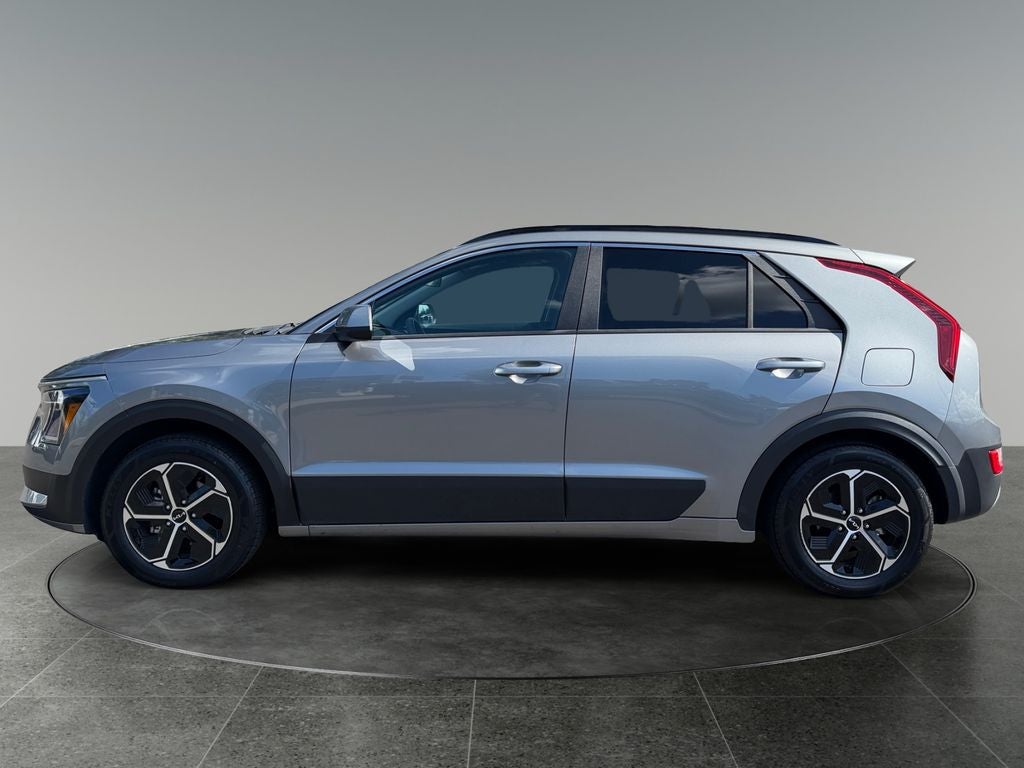2025 Kia Niro LX