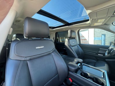 2025 Ford Expedition Platinum