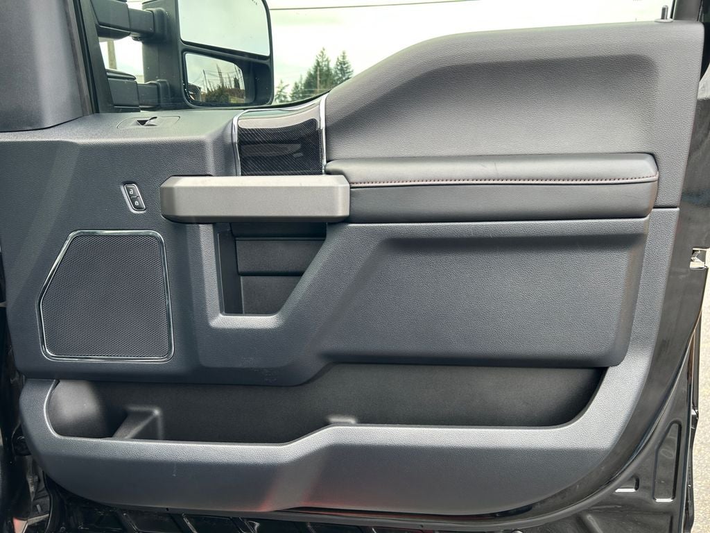 2022 Ford F-350SD Platinum