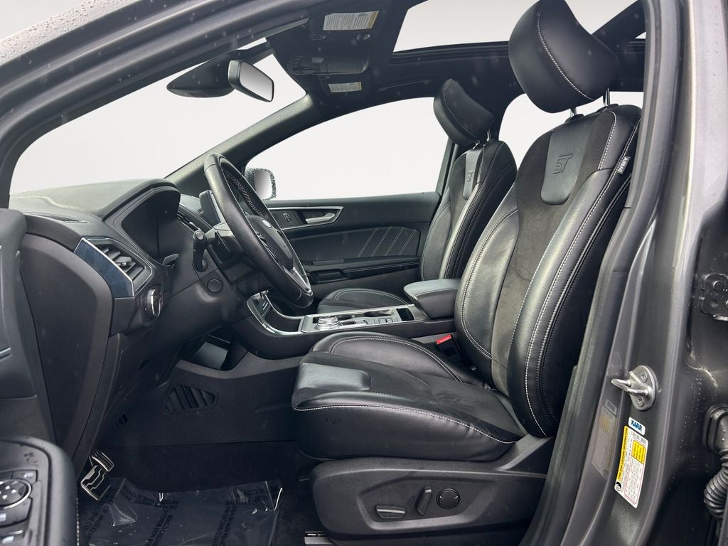 2023 Ford Edge ST