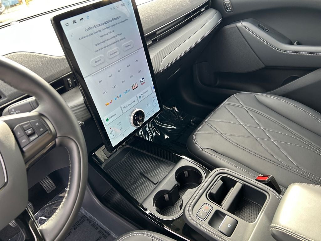 2025 Ford Mustang Mach-E Select